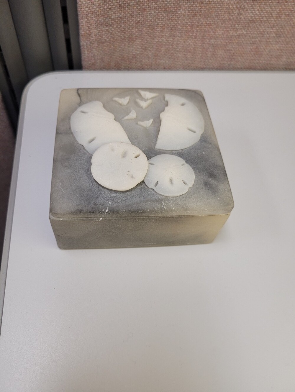 Vintage Gray White Incolay Stone Design Trinket Box Sand Dollars Lid 3.5" x 3.5"